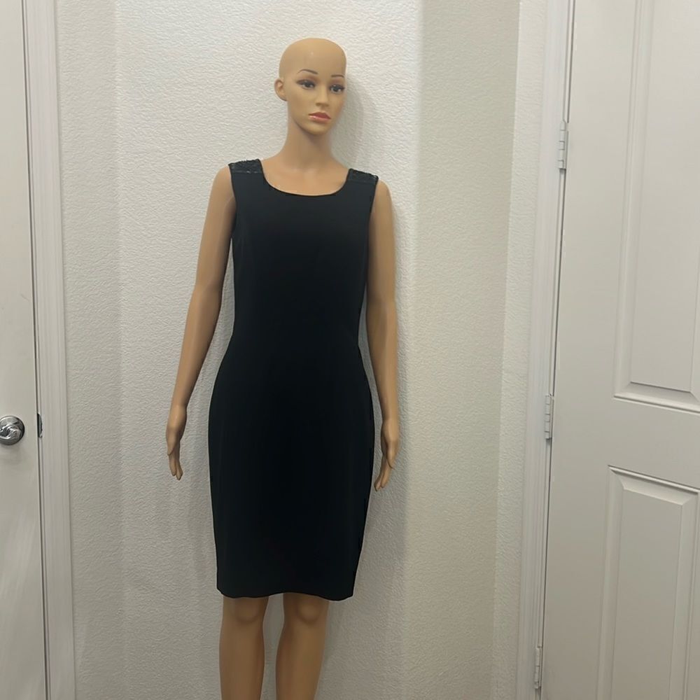 Patrick Collection Womans Dress Size 6 Black Beaded Sleeves Zipper Back 💯% Poly